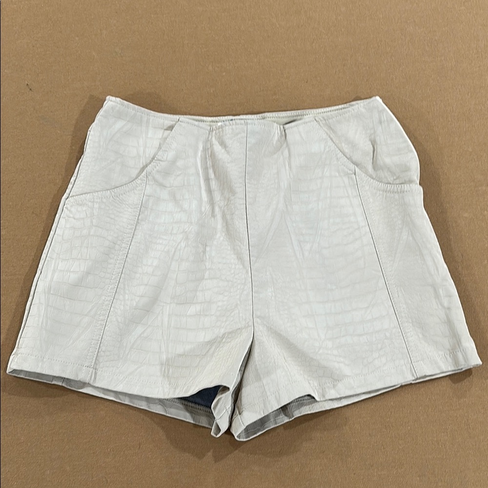 Women's Cream Shorts